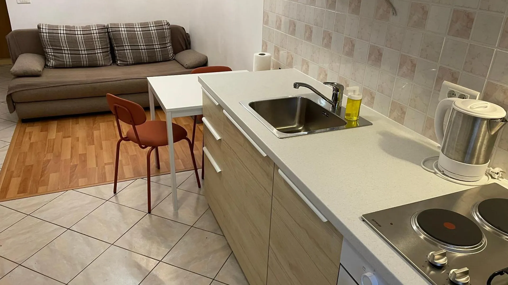 Marjan Park, Peaceful Family Place, Free Parking, 2 Minute From Beach Apartment Split