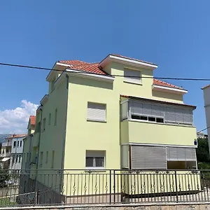 Apartment Marjan